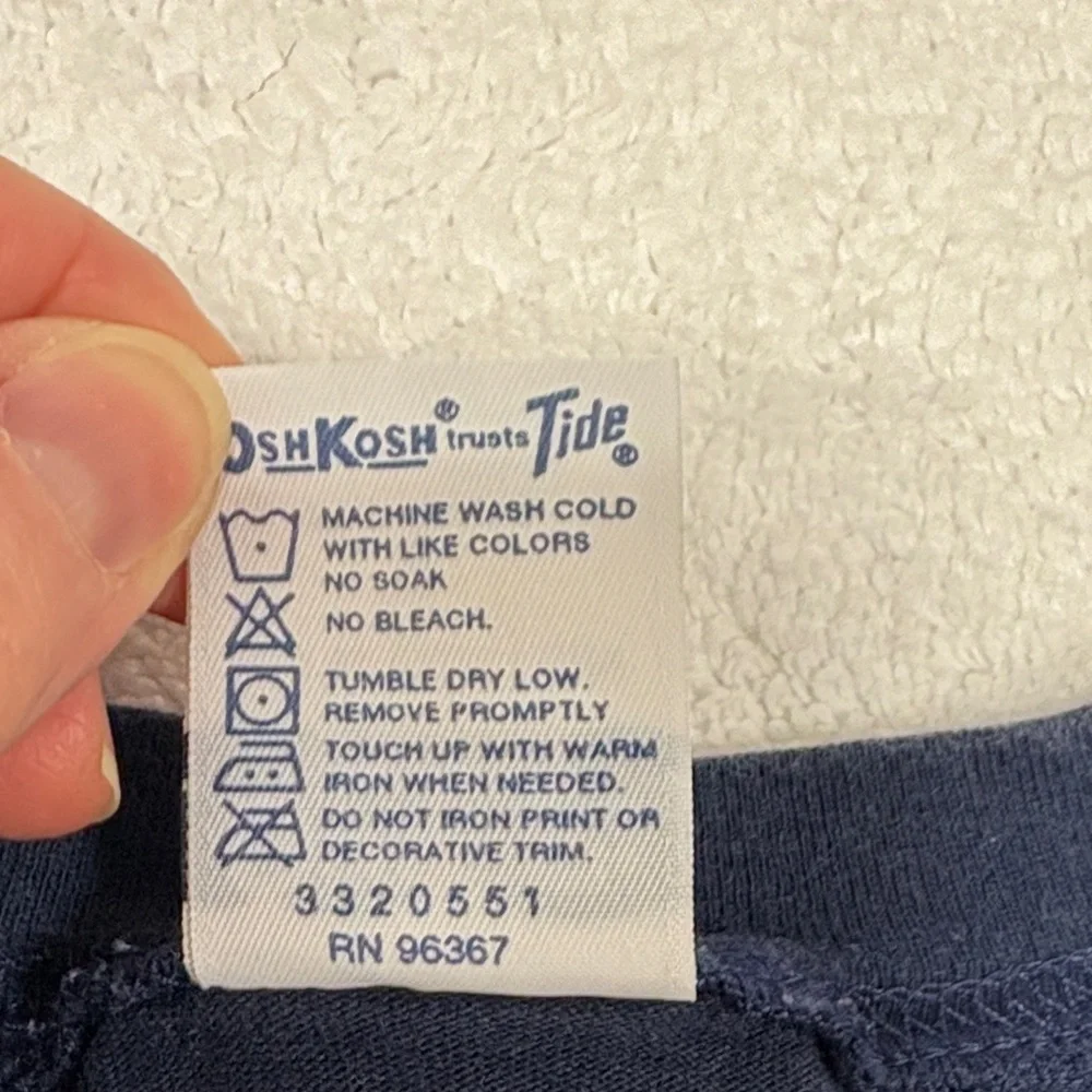 OshKosh B'gosh 90’s Navy Baseball vintage cotton Graphic Tee size 6